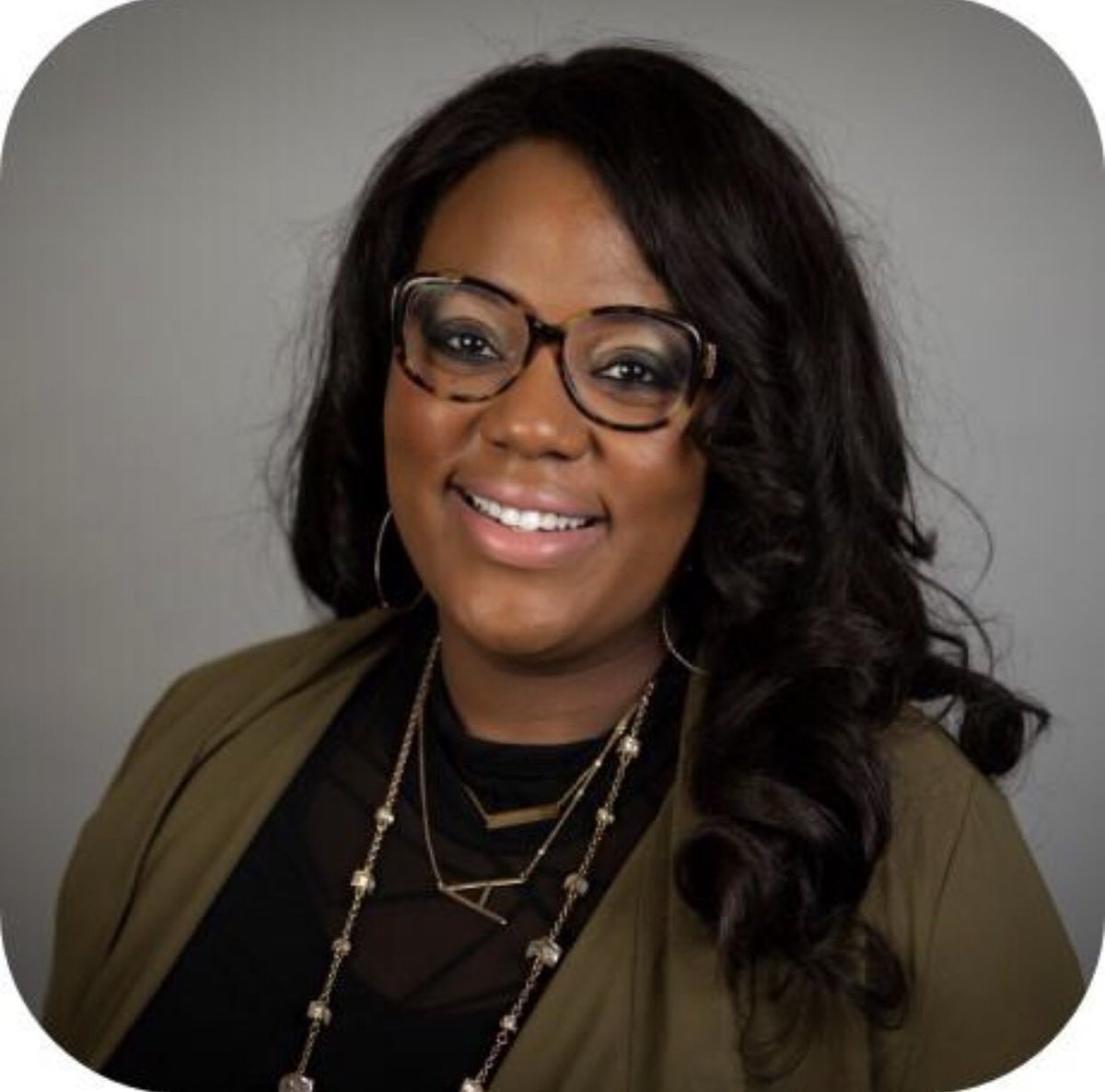 AshleySterlingRogers tweet media