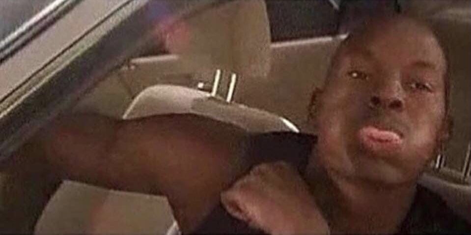 jeremiah131st's tweet photo. When my old hoes see me with my new boo https://t.co/hARhRt7vPJ