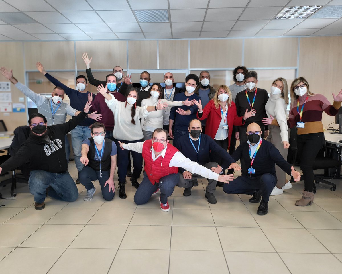 NTTDATA_IT's tweet photo. NTT DATA mette a disposizione gli spazi della sua sede di Cosenza per ospitare le startup che partecipano al programma di accelerazione #CyberXcelerator. 
Scopri di più 👉 https://t.co/p9V3iN7is7 https://t.co/0ef5P0EsSC