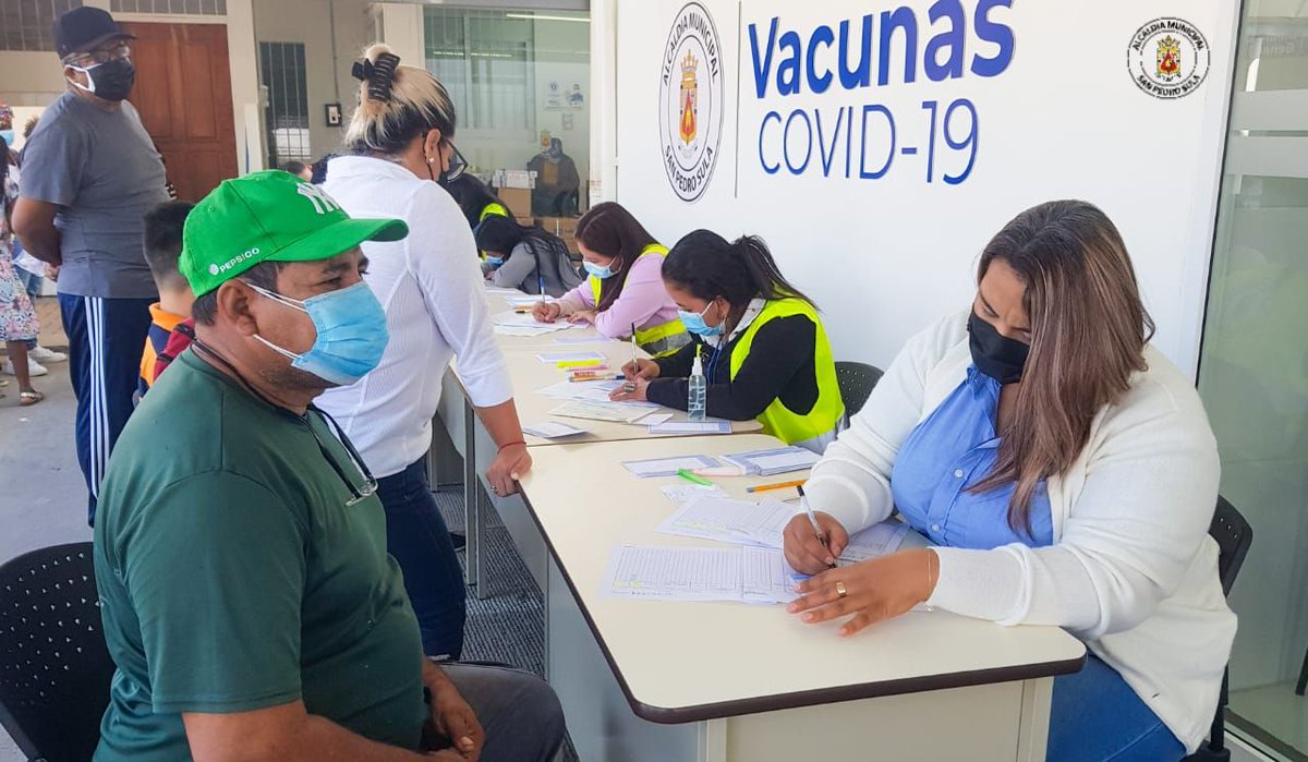 MuniSPS0501's tweet photo. Vecino sampedrano.

Hoy #Martes #1Febrero seguimos inmunizando contra la #COVID19 en nuestros Macro Distritos de Salud Las Palmas y 6 de Mayo en #RiveraHernández.
 
También estamos vacunando en los centros de salud municipales Río Blanco, Sandoval Sorto y Gran Familia.

#Vacúnate https://t.co/QDlryodgnm