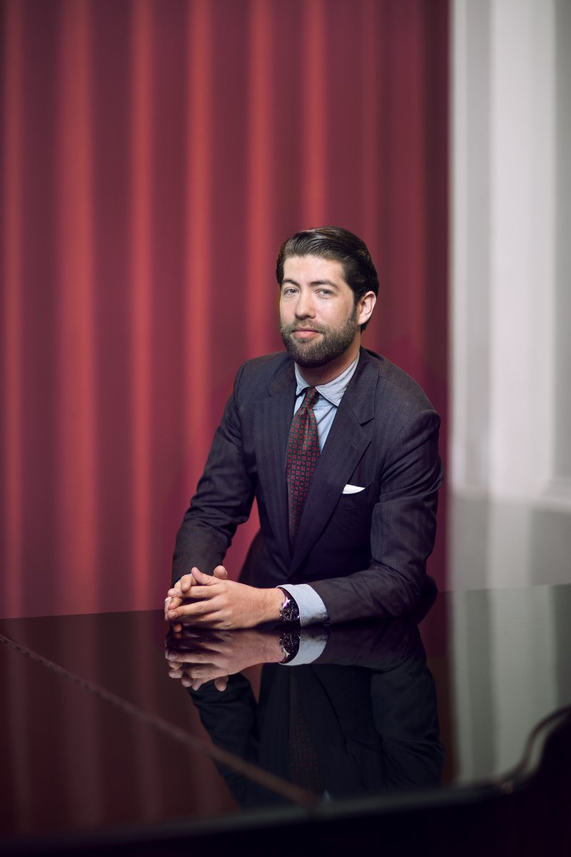 Thomas Beijer receives the Nederlandse Muziekprijs 2022! 
"His refined sense of sound balance and phrasing stands out, along with his intimacy and directness. He is blessed with an excellent technique,  [...]" 
Read more: tinyurl.com/4be8pzk7 
@thomasbeijer