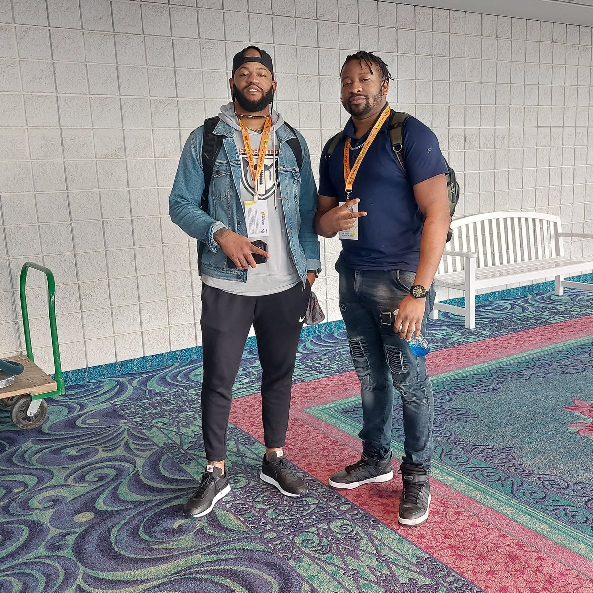 InsideHashes's tweet photo. One is the 🐐.... and the other is just our CEO 😅

@eric_crocker 
@JayJonesITH 
@seniorbowl 
#SeniorBowl 
#NFLDraft
#DraftTwitter
#insideTheHashes https://t.co/SnbXXn9mwJ