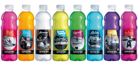 Lauriane_vrnn's tweet photo. The packaging is very important because it allows you to buy words or emotions. Like on these bottles.
@lets_NEUROmkt
#NMKTRCH #MKTINGNEURO https://t.co/Yc302bchy1
