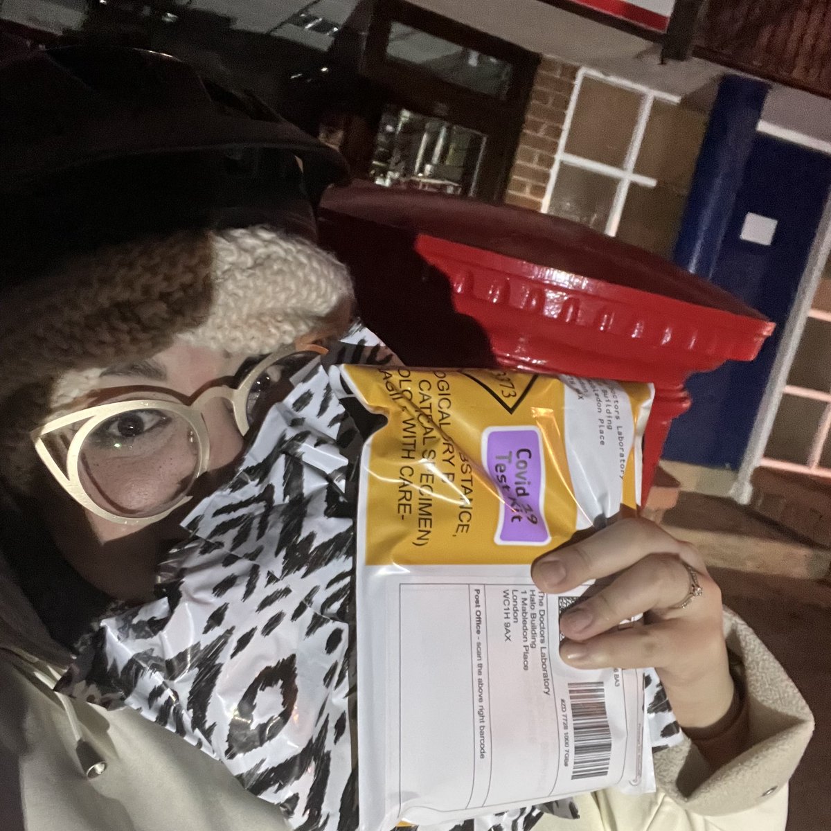 shemadeituk's tweet photo. Sign of our times: #sidehustle #delivery and #COVID19 weekly testing done, all by #bike not less. Can’t show you what this is just yet, even though it is one of my favourite #makes until it reaches it’s recipient in a few days. #maker #handmade #barkingmad #dogfashion #surprise https://t.co/UZkgkl72Lx