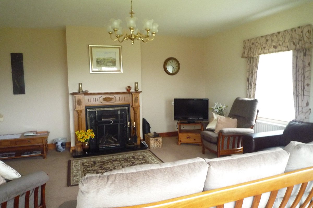 aroundaboutbrit's tweet photo. Boasting stunning views of the Derry Veagh Mountains in Donegal, Drumcorn Farm Cottage is the ultimate rural retreat.
https://t.co/MTBZyYSgH6
#SelfCatering #Holiday #Staycation #FamilyHoliday #FarmCottage #ScenicViews #Mountains #RuralRetreat #Countryside #Explore #Londonderry https://t.co/jrhr6PaAqr
