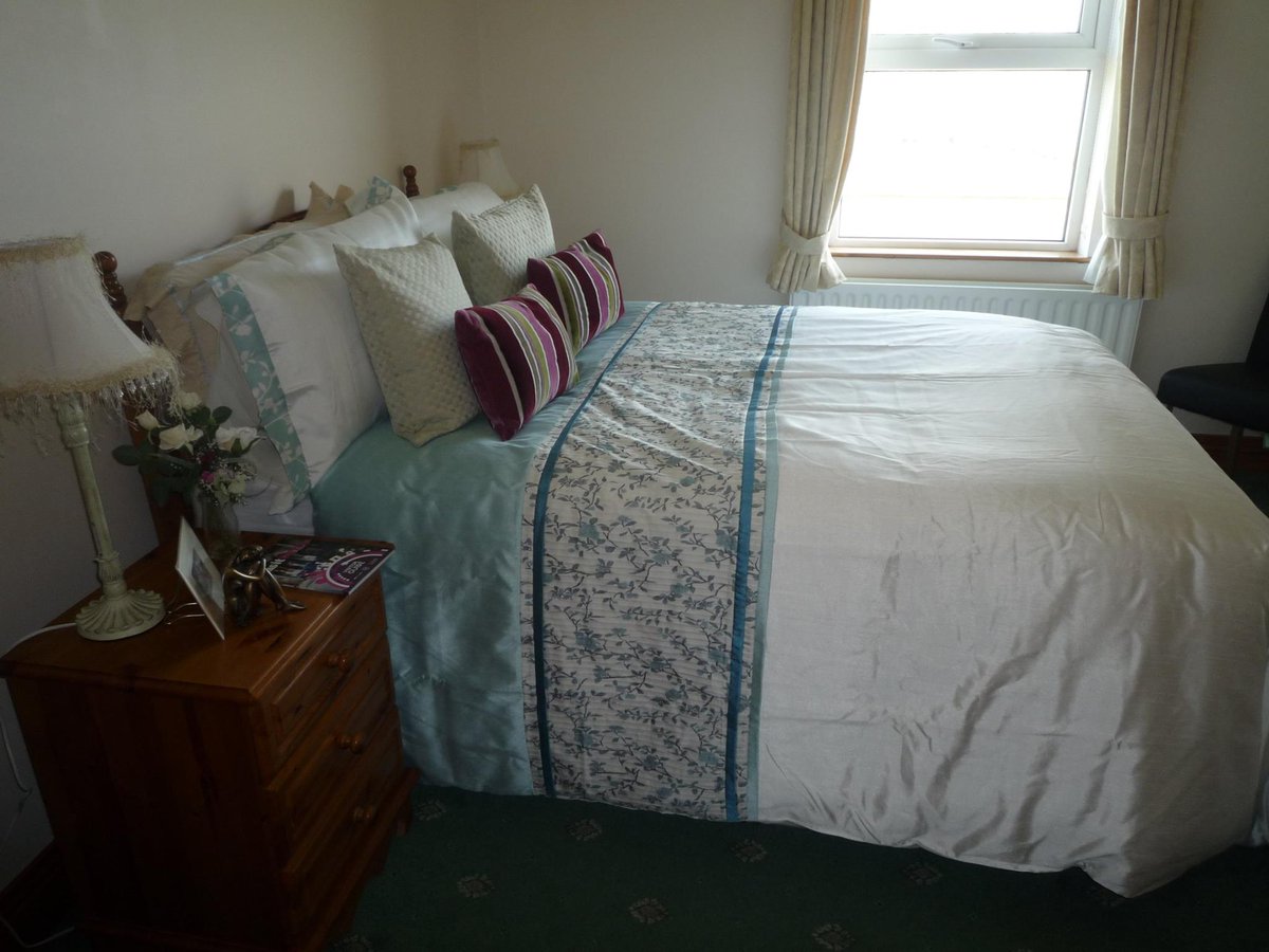 aroundaboutbrit's tweet photo. Boasting stunning views of the Derry Veagh Mountains in Donegal, Drumcorn Farm Cottage is the ultimate rural retreat.
https://t.co/MTBZyYSgH6
#SelfCatering #Holiday #Staycation #FamilyHoliday #FarmCottage #ScenicViews #Mountains #RuralRetreat #Countryside #Explore #Londonderry https://t.co/jrhr6PaAqr
