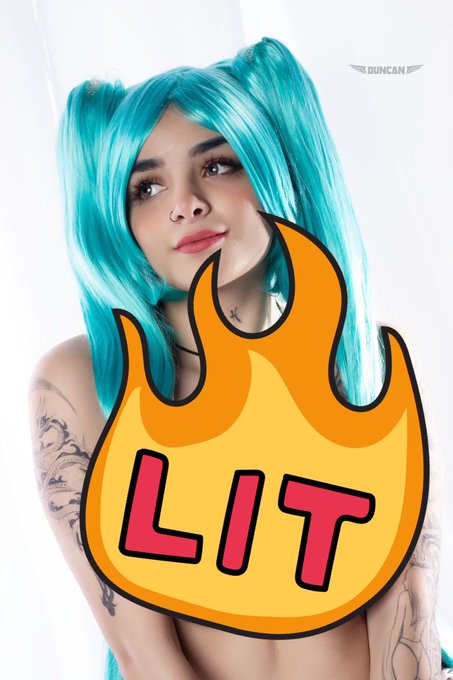 🔥😳  😈 https://t.co/Czc01qMnWh ❤️&zwj;🔥 https://t.co/jzCaeLrrjk