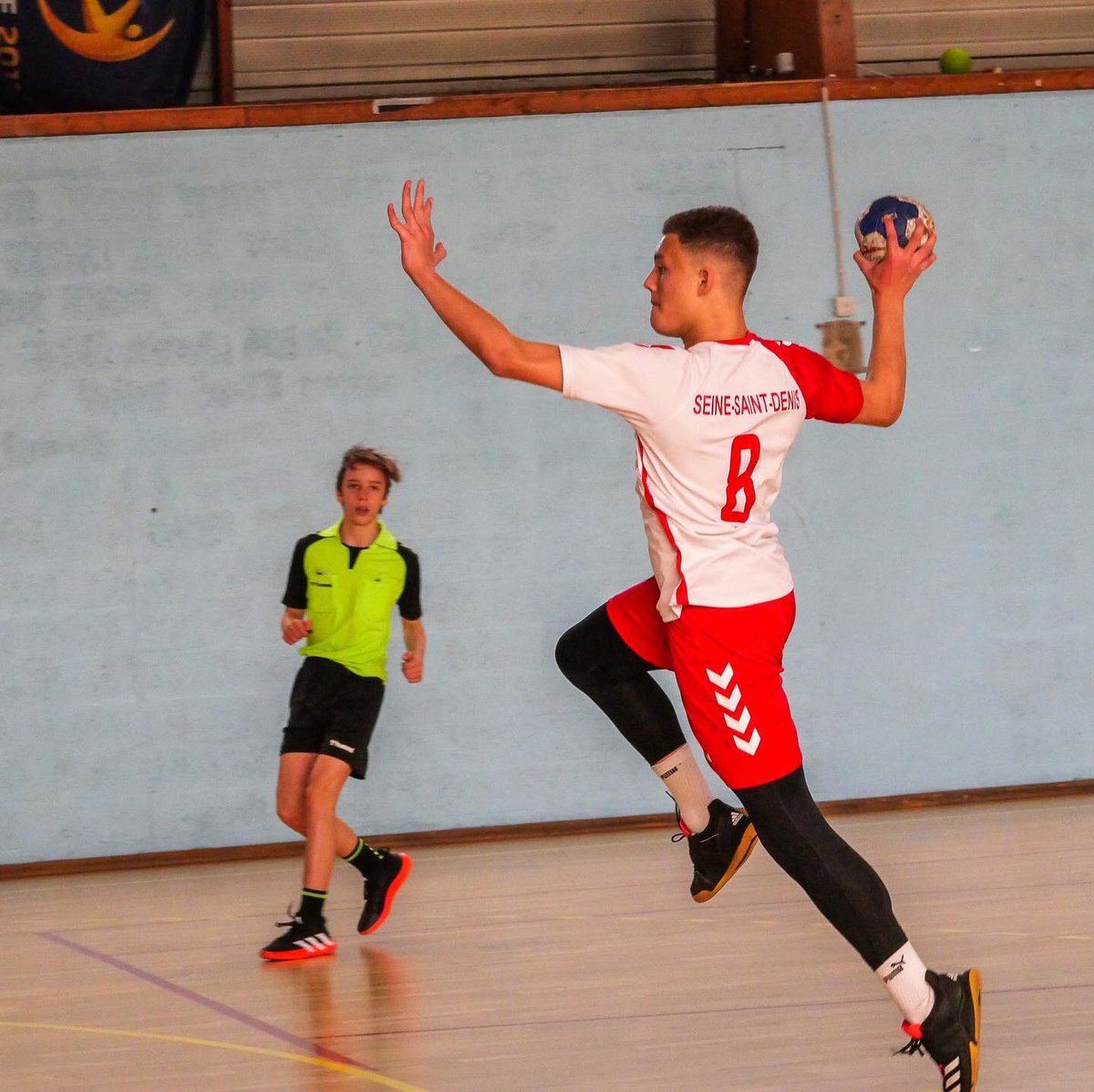 Quand nos joueuses et joueurs de sélections sont à l’œuvre 🤾‍♂️🤾‍♀️📸
 
𝘼𝙇𝙇𝙀𝙕 𝙇𝘼 𝙎𝙀𝙄𝙉𝙀 𝙎𝘼𝙄𝙉𝙏 𝘿𝙀𝙉𝙄𝙎 !