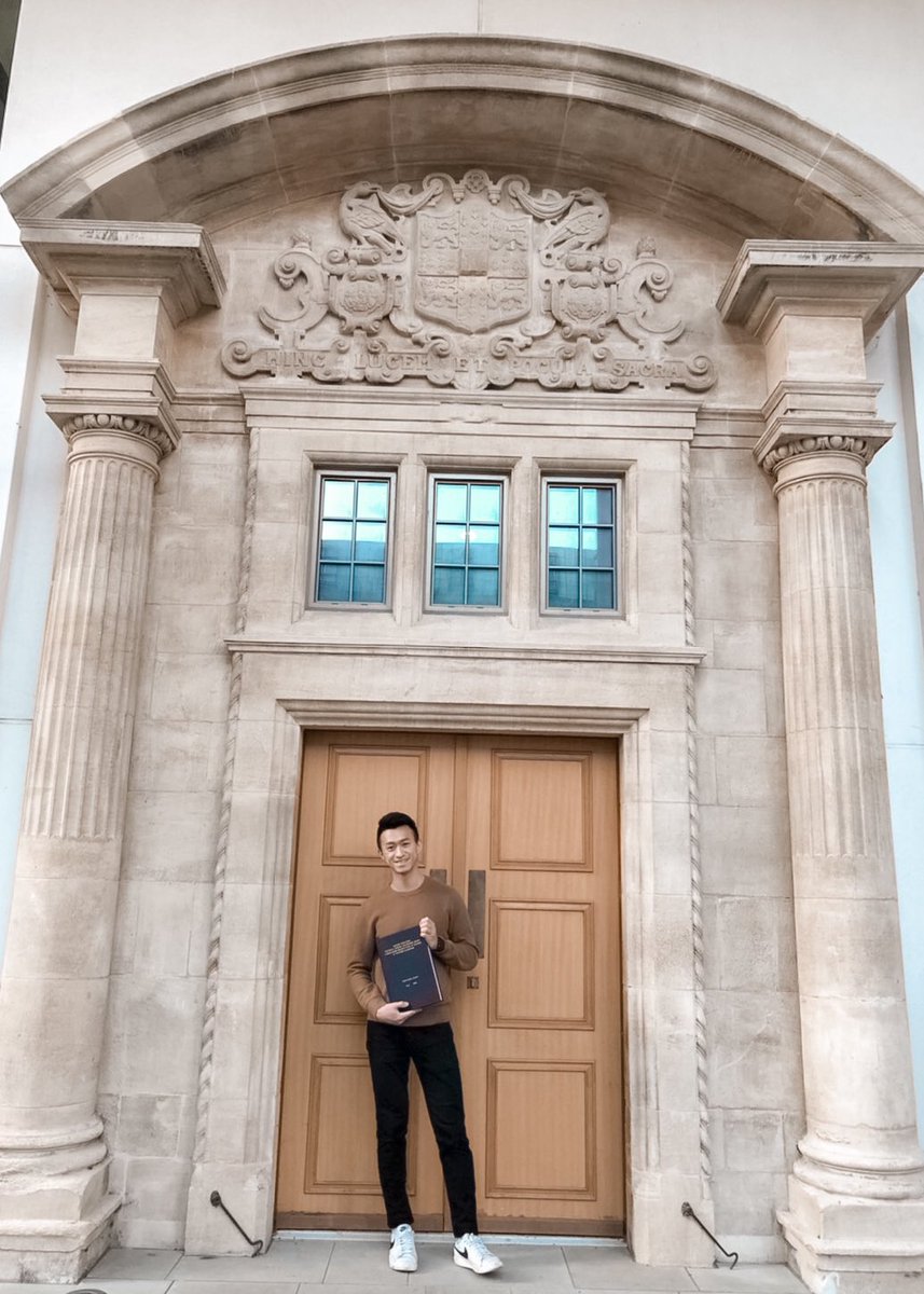 Submitting the hard-bound copy of my PhD thesis on the very first day of Chinese New Year to wish for more good fortune. 😂🧧 

Biggest thank-you to my dearest supervisors <a href="/rupertwegerif/">Rupert Wegerif</a> and <a href="/SaraHennessy7/">Sara Hennessy</a>!
Happy Tiger Year everyone 🎉🐯
虎年行大運！