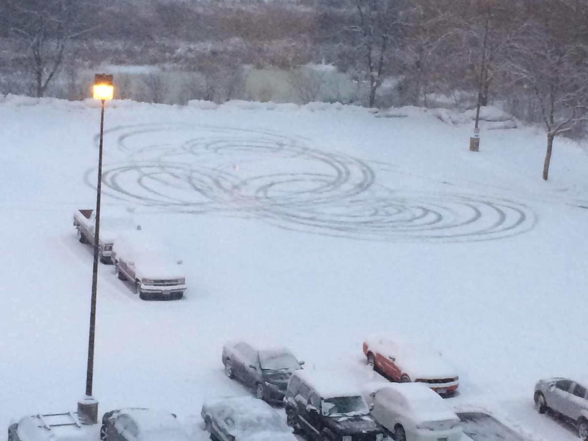 mjvena's tweet photo. @SarahJindra Circa 2013 up in #Minney Was trying to make the #Olympics rings. @BMW https://t.co/ryPskUIJqR