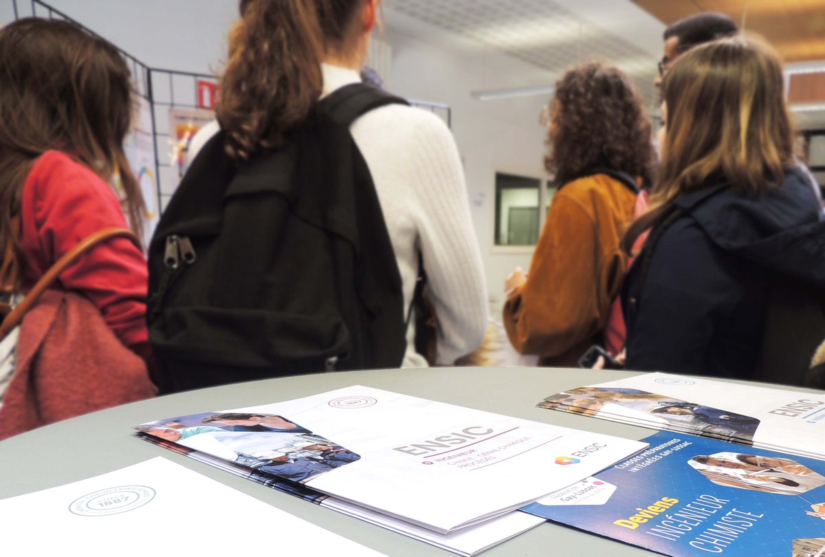 [JPO 2022]
📣 Les secteurs de la chimie, de l'énergie ou de l'environnement vous intéressent ? Rendez-vous le samedi 5 mars 2022 pour découvrir nos #formations et nos #débouchés à l'occasion de notre journée portes ouvertes ! Plus d'infos 👉 bit.ly/3GkYgts