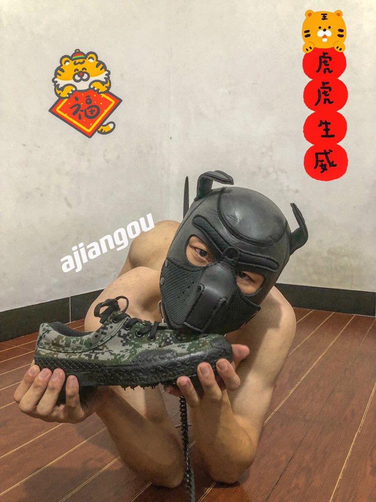 ajiangou's tweet photo. 大年粗一，新年快乐！ https://t.co/REJzSXm83U