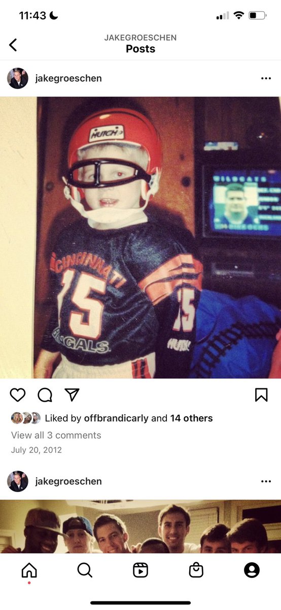 jakegroeschen's tweet photo. @JimIrsay In my 30 years on this earth, never seen a super bowl. Been a die hard fan since day 1. Help me out @JimIrsay !!!! https://t.co/o4tDqFxrWR