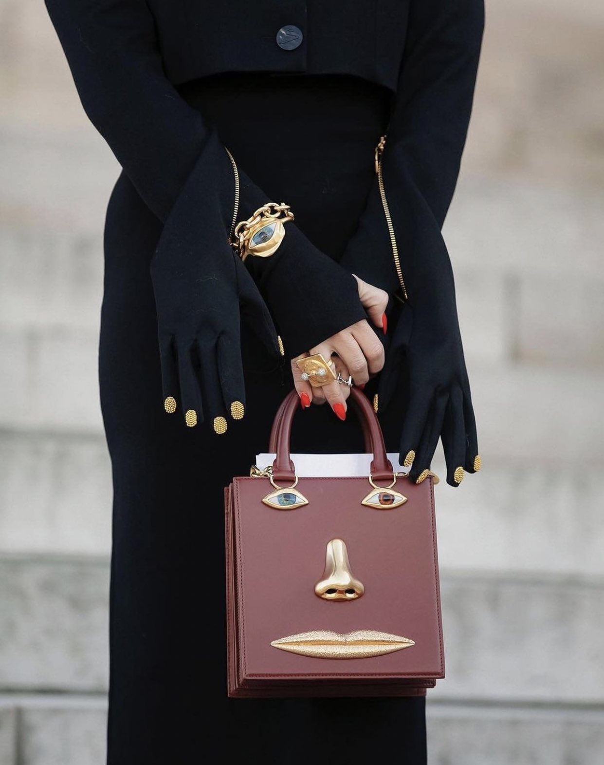 EMMAGLAM on X The Schiaparelli Face Bijoux Bag https t orvnS3M8qJ X