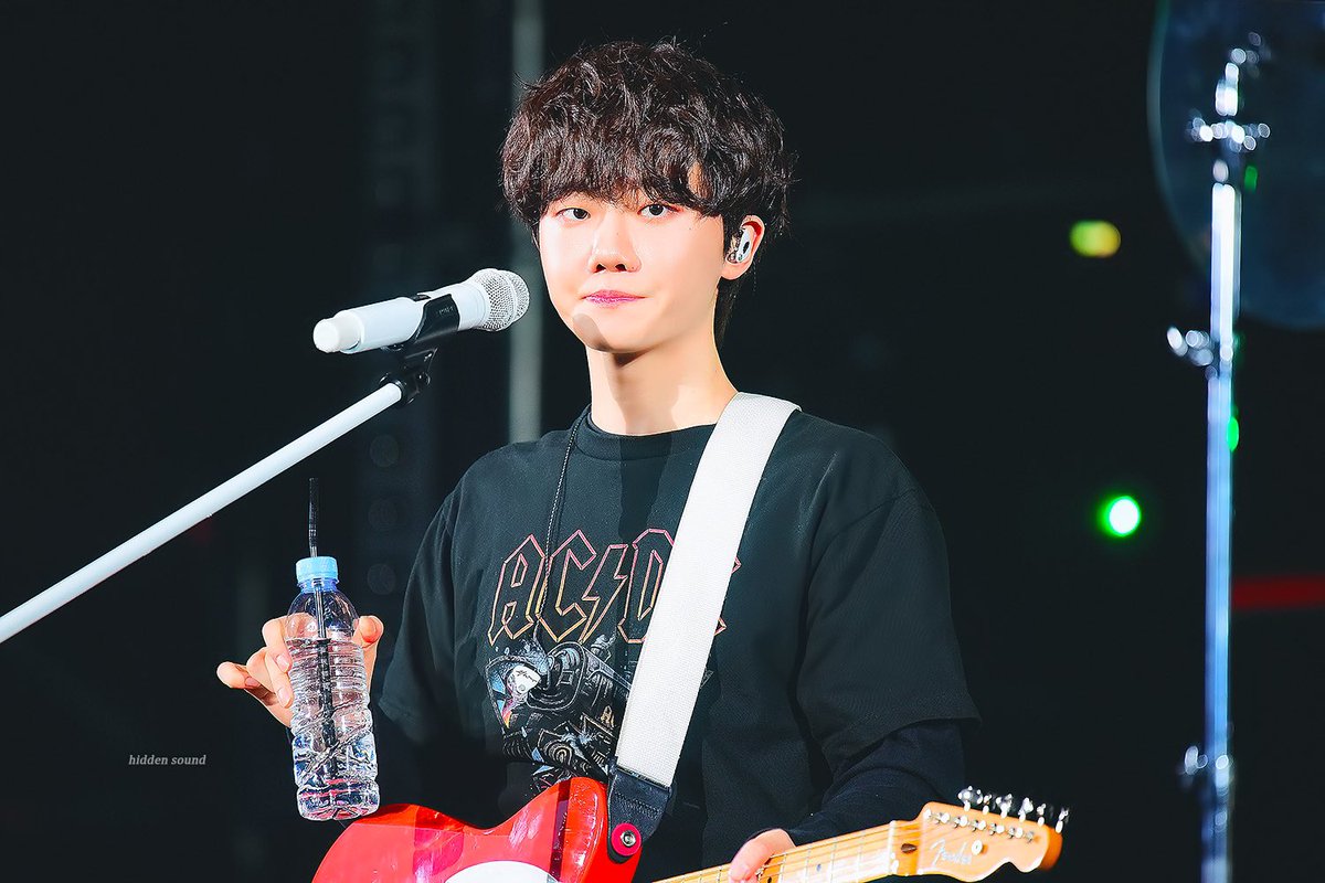 _hidden_sound's tweet photo. 220123 이달의 어썸
#하현상 #HAHYUNSANG
복슬 고양이 🐈‍⬛🐾 https://t.co/4JQd5ZXXnK