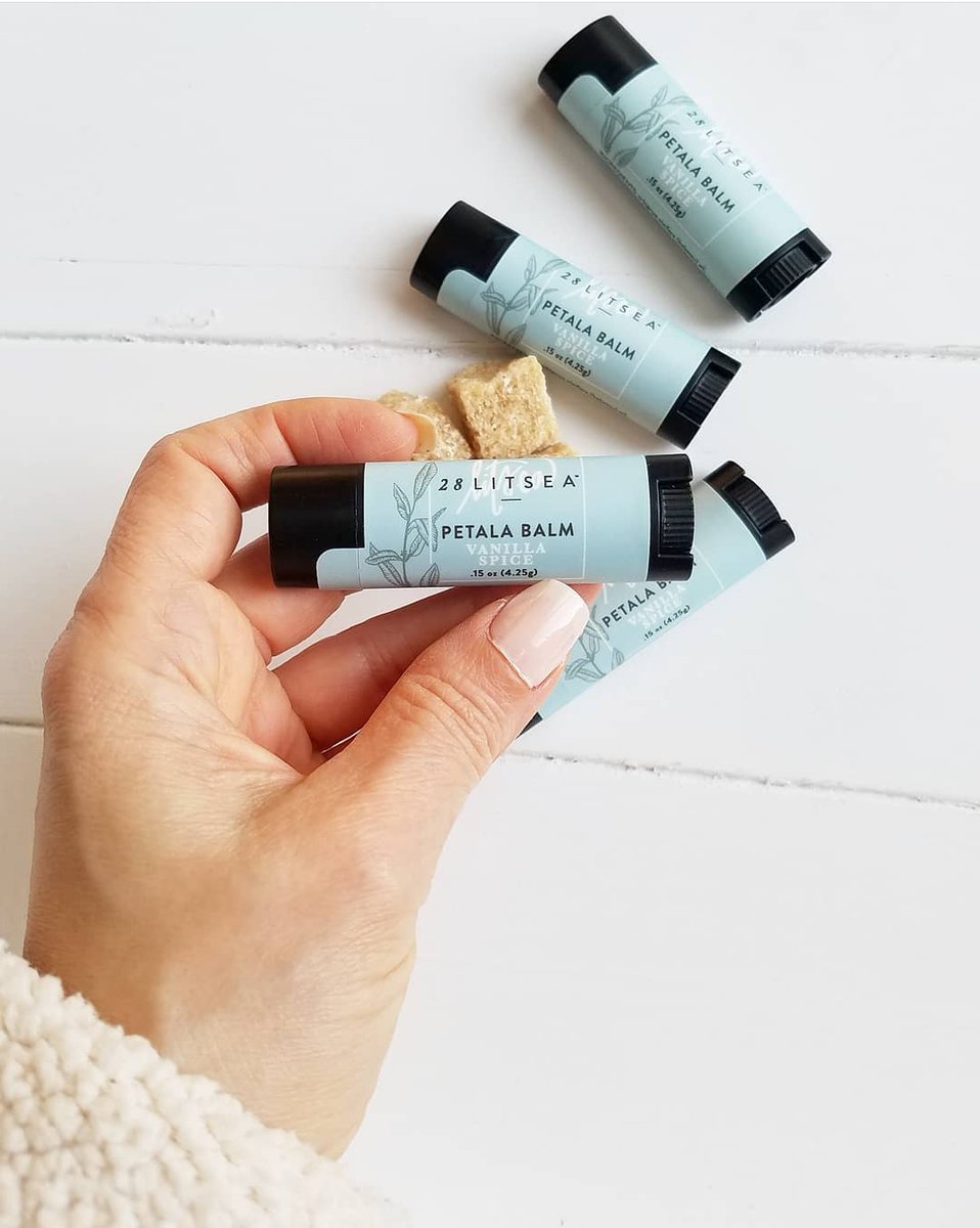 There's still time to get your #lipbalm labels for the winter market! How beautiful are these labels we printed for <a href="/28litsea/">Christine</a>! bit.ly/32NSz9x