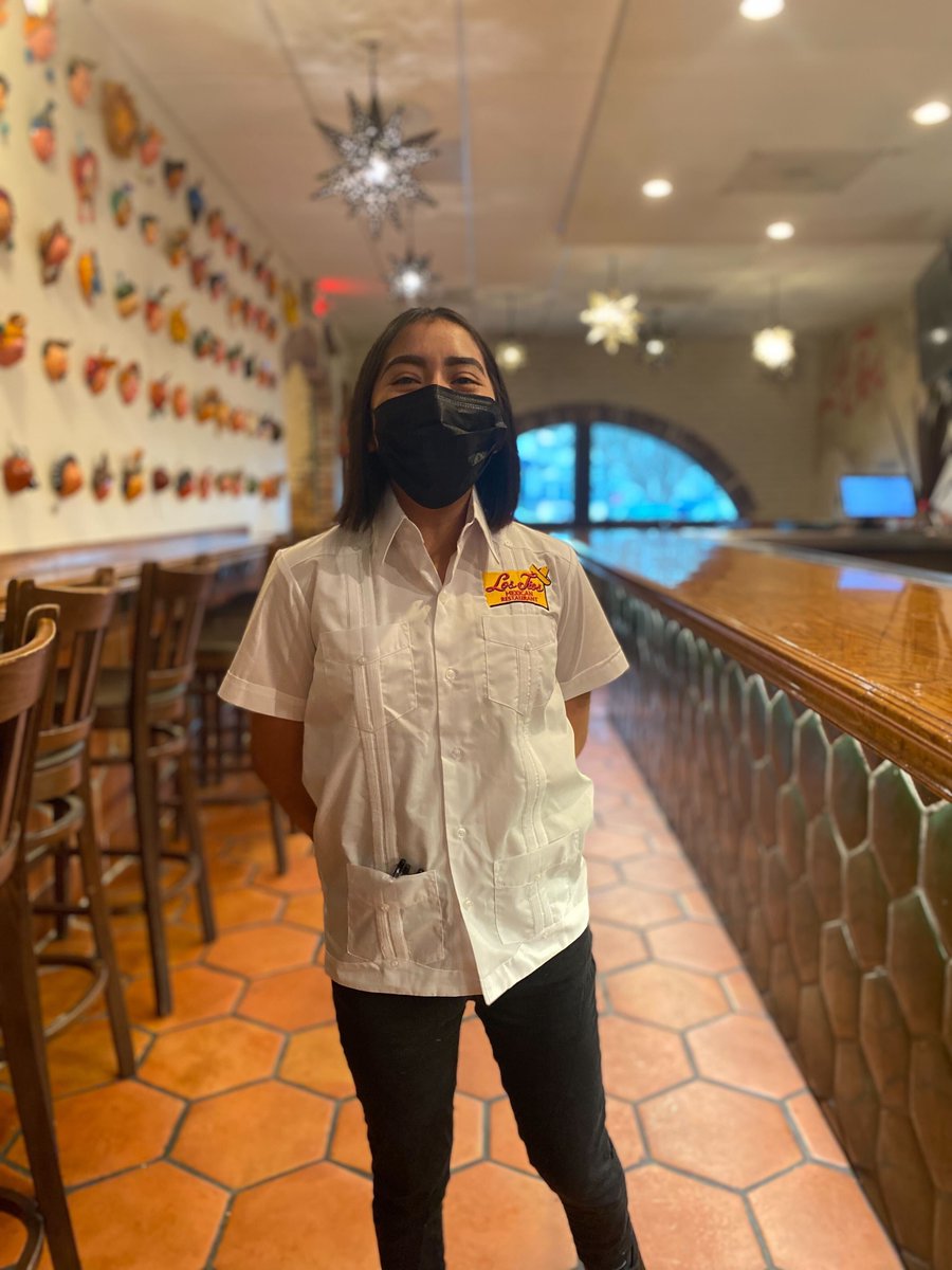 Gorgeous gorgeous girls love guayaberas! 🎉 If you haven’t checked out our newly renovated bar at our Beechnut location, Juanita is here to serve with a (masked) smile!