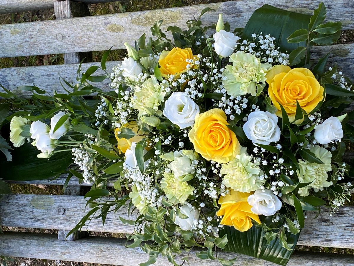 Look at these beautiful designs created by our Level 2 students this week. Single ended funeral spray designs, using roses, dianthus, eustoma and gypsophilia. Well done everyone! Lovely tribute pieces. #level2floristry #kingsotnmaurwardcollege #tributeflowers #funeralflowers