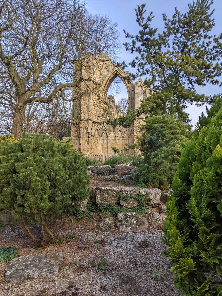 I heard a rumour that #York was quite nice and somewhat historic...I'm not so sure...
#heritage #history #culture