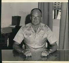 ExcelsiorSurg's tweet photo. #LEGACYTUESDAY (2/3)
โ๏ธ Received M.D. degree from @OHSUSOM (then U. of Oregon) 1947
๐ช Commissioned at 1LT in @USArmyReserve 20 January 1947
โ๏ธ Internship, Robert Packer Hospital, Sayre, PA, 1948-1949
โ๏ธ Residency, gen surgery, @BrookeArmyMed (1950-1953)
#MilitarySurgeons https://t.co/n1ruqnIF12