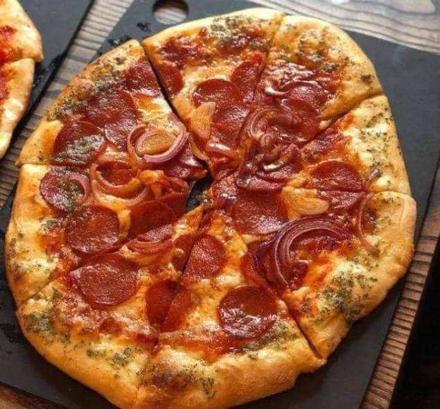 Pizza time! 😋🍕 
All day Tuesday our pizzas are two for the price of one