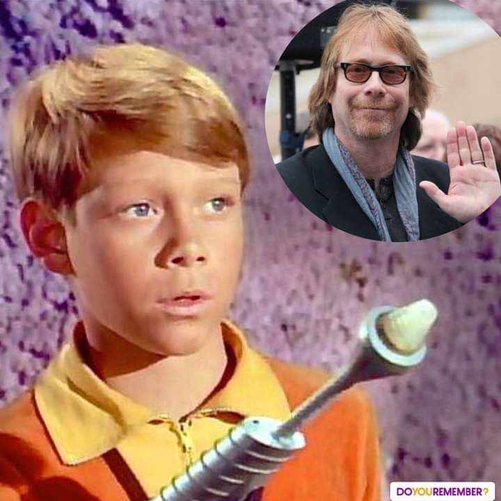 Happy Birthday to actor & musician Bill Mumy Jr! 