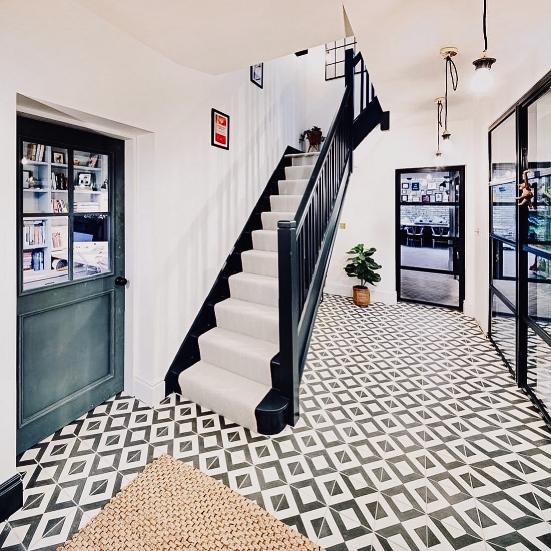 Dare to be dramatic 🖤
Katy from @placefortyeight has brought her hallway to life by using Cascade in April Shower to create her own stair runner, providing a crisp contrast against her elegant black staircase.

Recreate the look: bit.ly/32ukrzl