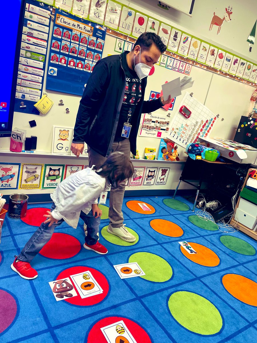 ArellanoTeach's tweet photo. Starting our Coding with our PreK students! Building our computer science skills! #PreKRocks! #PreKCan #Coding #TheSchulzeExperience https://t.co/AaT7XBm6dQ