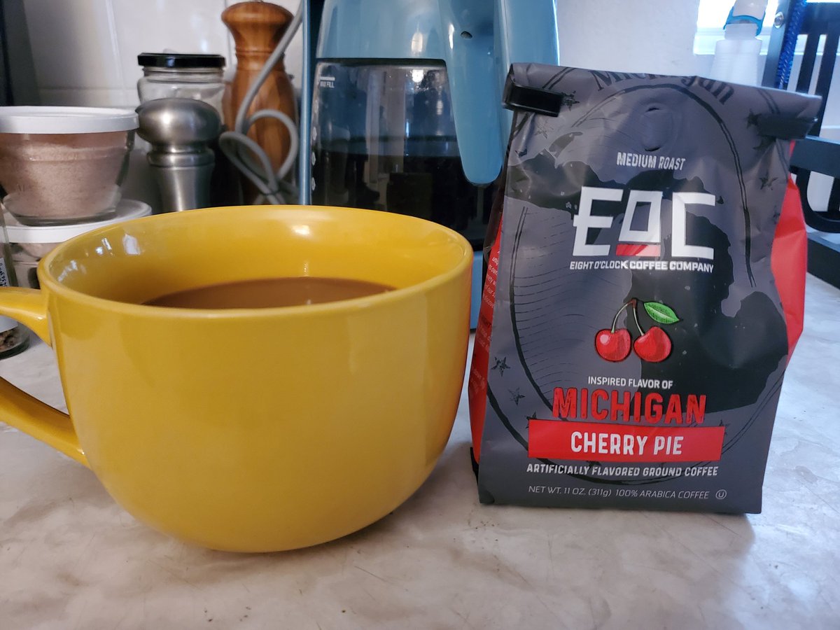 Chef_JStilson's tweet photo. #coffeecheck ✔️ @8OClockCoffee enjoying this interesting and delicious medium roast #CherryPie coffee this morning. https://t.co/ufPrDgv1pk