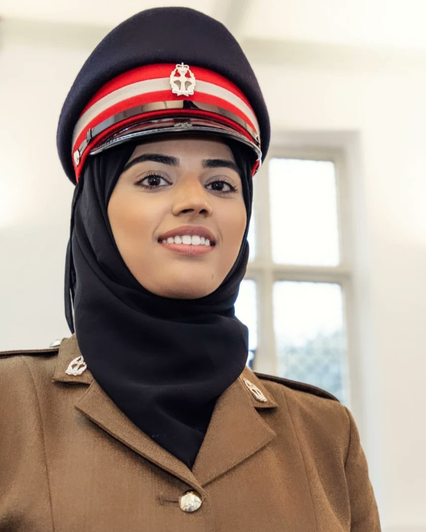 Happy World Hijab day🧕🏽 It's an overwhelming feeling as I look back at my journey of joining @Britisharmy who accepted me and my faith. As a Britush Muslim female I'm proud to be a part of our army where I can practise my faith and do the job that I love.