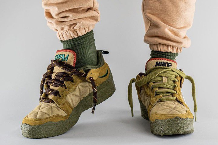 StreetFashion01's tweet photo. Cactus Plant Flea Market x Nike Dunk Low (2022) https://t.co/2hXYeEvoal