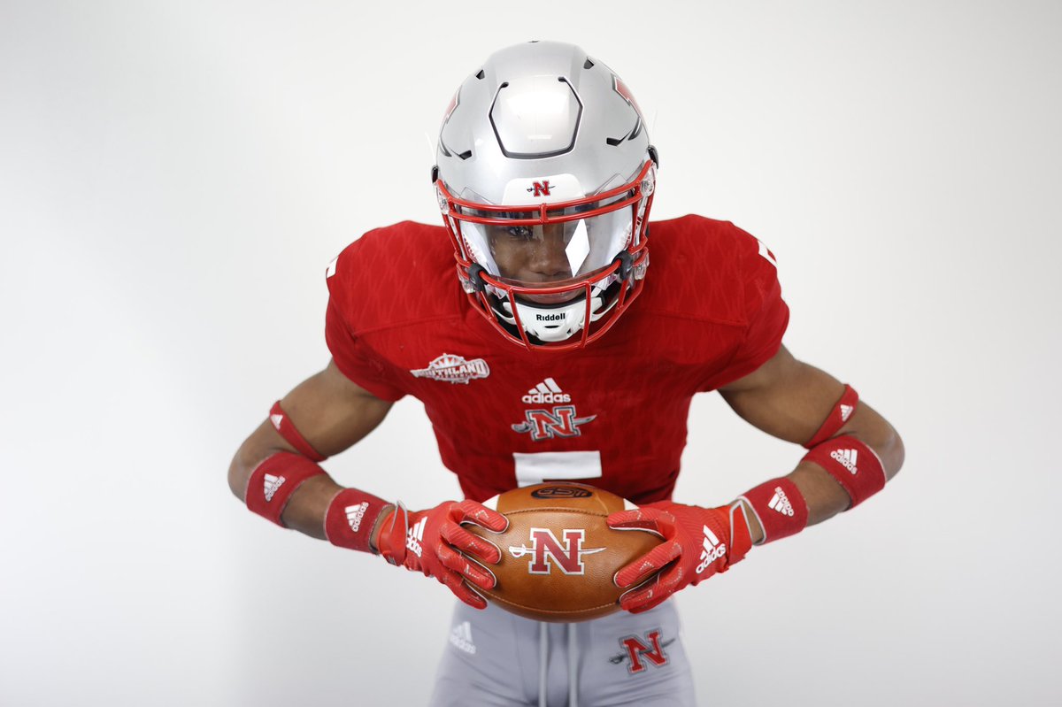 Willie Butler jr. (@williebutlerj11) on Twitter photo #AG2G 110% COMMÏTTËD ⚔️❤️#geauxcolonels
<a href="/AL6AFootball/">Alabama6AFootball</a> <a href="/tjkelly17/">Jeff Kelly</a> <a href="/TommyRybacki/">Tommy Rybacki</a> <a href="/Timrebowe/">Tim Rebowe</a> <a href="/Tylan_G/">Tylan Martin</a> <a href="/Lionel_Stokes/">Lionel Stokes</a> #AG2G 110% COMMÏTTËD ⚔️❤️#geauxcolonels
<a href="/AL6AFootball/">Alabama6AFootball</a> <a href="/tjkelly17/">Jeff Kelly</a> <a href="/TommyRybacki/">Tommy Rybacki</a> <a href="/Timrebowe/">Tim Rebowe</a> <a href="/Tylan_G/">Tylan Martin</a> <a href="/Lionel_Stokes/">Lionel Stokes</a>