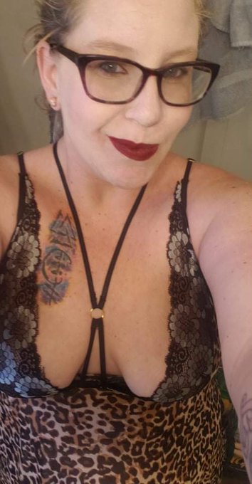 Treat you Mistress with respect. Buy my coffee this morning. &bull;Findom &bull;paypigs https://t.co/pAm2oOQb7