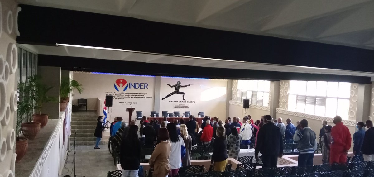 ChapleImbert's tweet photo. El sistema deportivo en #Matanzas discute en presencia de @RaulFornes las principales proyecciones dirigidas a elevar la satisfacción de la población en relación al desarrollo del deporte matancero #CubaViveyVence #MatancerosEnVictoria @InderMatanzas @InderCuba @joseluisgandar7 https://t.co/V9psJB1uim