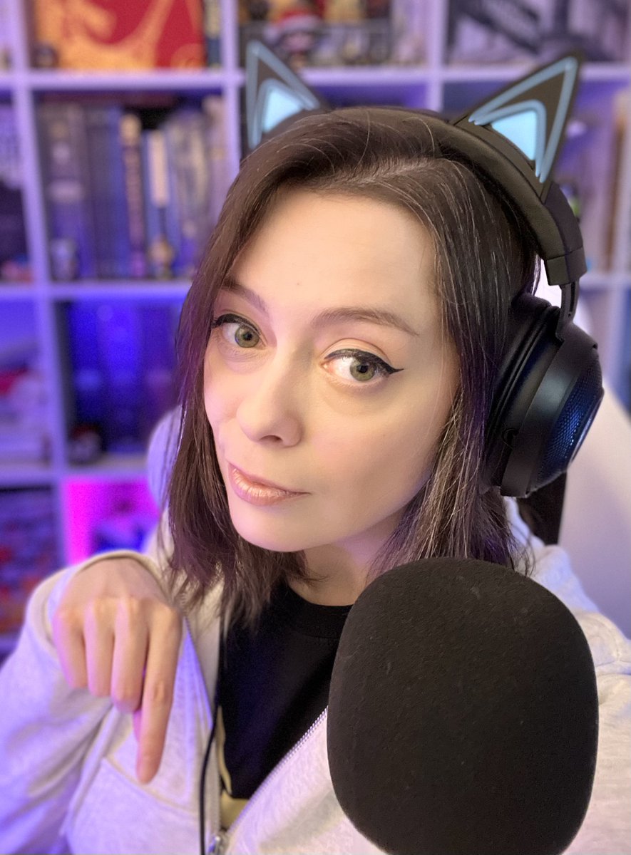 beMint5's tweet photo. Dis is your reminder that I am flying virtual planes on #twitch right now! Yes, that link😋
#stream #live 
https://t.co/aIj3k7o4gI https://t.co/7IkfuzQnkT