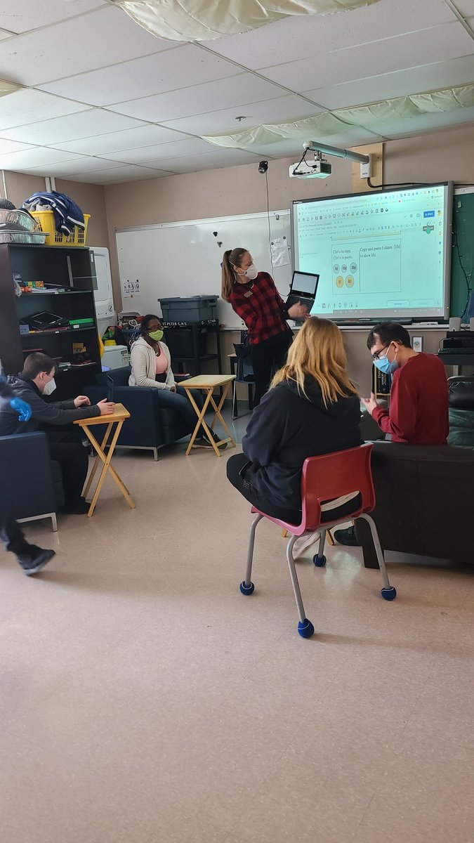 SPK_Team100's tweet image. Thanks to @WawrynEd for teaching us a new way to practice our #moneymath skills.