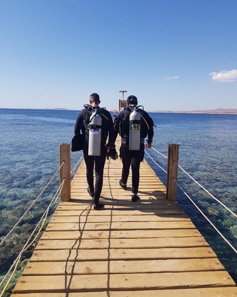 circle_divers's tweet photo. Congratulations 🎉 Stefan for finishing his #PADI open water #course. Together with our Instructor Ahmed Ragab. 🧜🏼‍♂️🧜🏼‍♂️
.
.
.
.
Join us for some fun diving 😀
🌐https://t.co/uUNtQrfn9K 
📩info@circledivers.com 
📲 +20 102 2180946 https://t.co/6RjdantMbV
