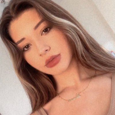 Pinarduruu's tweet photo. #YeniProfilResmi https://t.co/2iFsJ6DGi3