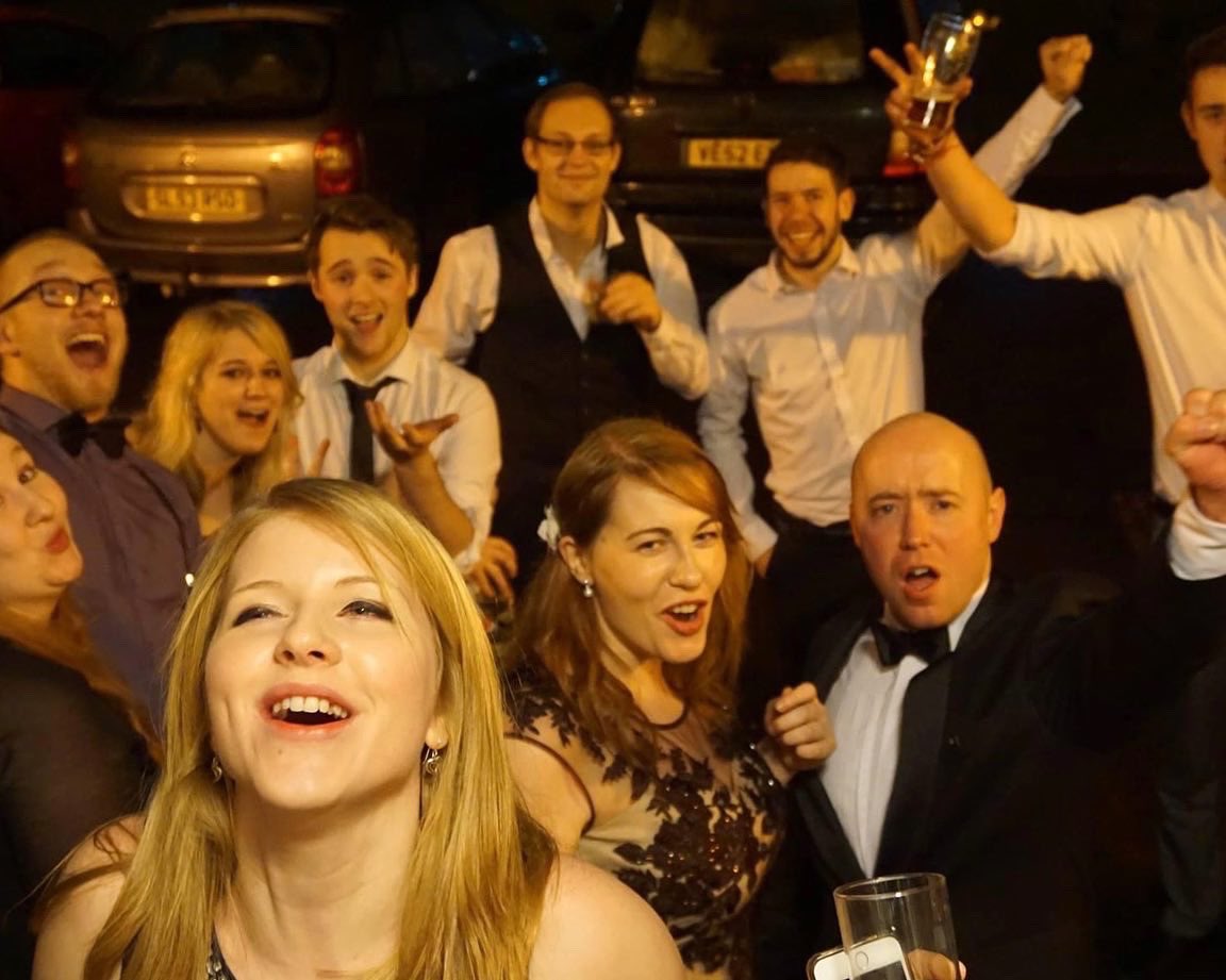 The Midlands Ball is BACK‼️ Get your bookings / monies in asap. 💃🕺

#MidlandsJiuJitsu 🖤 #Birmingham #Bhamgram #thisbham #LoveJitsu #JitsuFamily #JiuJitsu #JiuJitsuLifestyle #JiuJitsuLife #JiuJitsuForEveryone #MartialArts #SelfDefence #SelfDefense