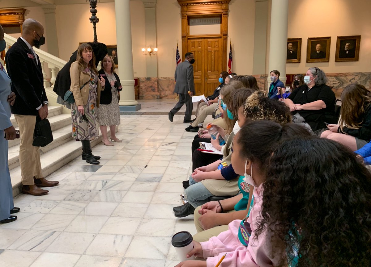 It’s Girl Scout Day at GA Capitol and 150 @GSATL scouts are honing their leadership skills talking to lawmakers like Sen. @MerrittForGA, Rep.@maryrobichaux48 and @Rep. Teri Anuliwicz (Cadette leader). As a proud GS Leader of 14 years, I’m loving this Girl Power energy! #gapol