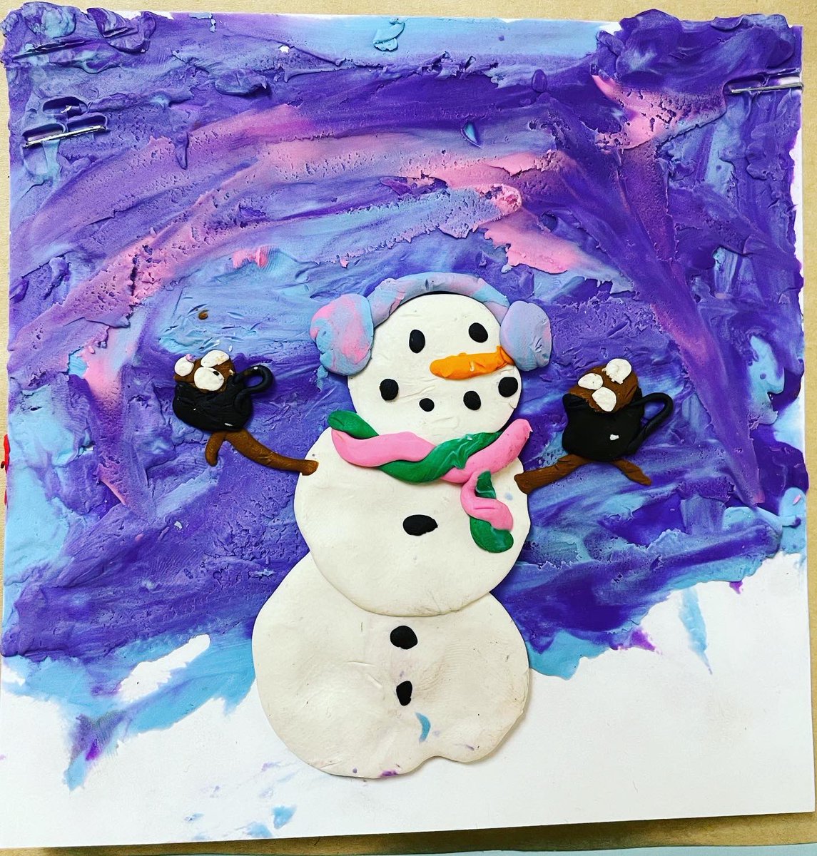 JennicaDrake's tweet photo. MISSING! Can you believe how cute and creative these snowmen are? We were inspired by @barbreidart to make our own plasticine masterpieces. Help find our missing snowmen through our descriptive writing posters! Then check out Perfect Snow by Barbara Reid! @ugdsb @SalemPS https://t.co/7PBHpXhK18