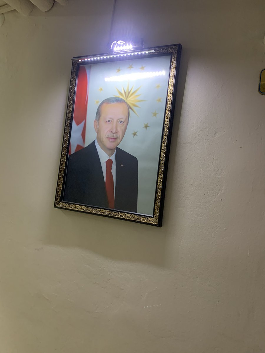 Reisle Uzun süredir bakışıyoruzz. Kendisi benim 2. En değerlim.