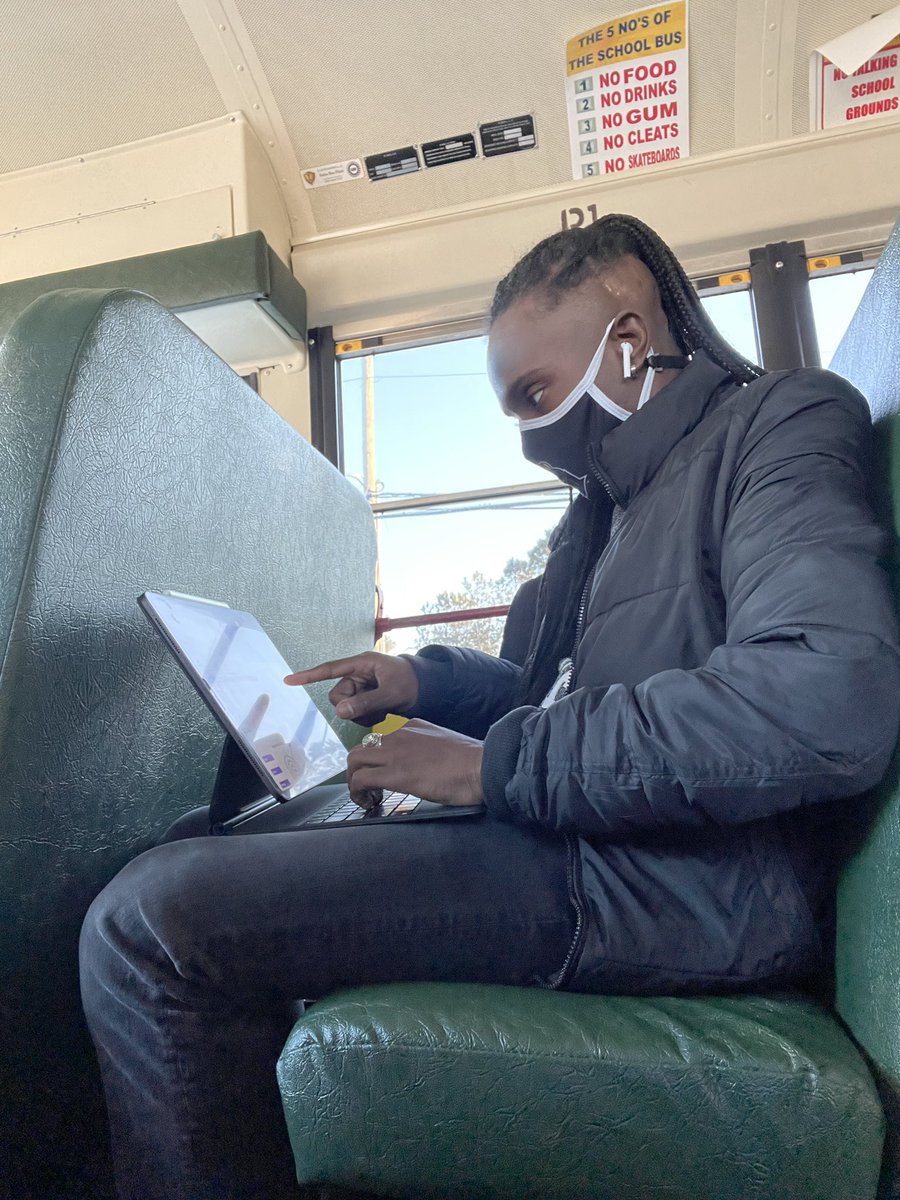 MrByrdEdS1's tweet photo. How dedicated of a worker are you. Headed to a basketball game and in a #LeadInnovator. #coachinglife #sports #teacher #technology. https://t.co/fBsH2n2ZVU