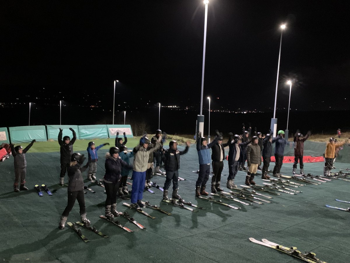 Fantastic night at @Pendleskiclub with our Scouts and Explorers. The instructors were amazing and managed to get every young person skiing by the end of the session. Would highly recommend. @BlackburnScouts @EastLancsScout #trysomethingnew #thegreatoutdoors