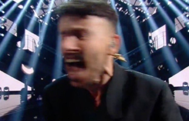 LadyCarotene_'s tweet photo. Posso far finta di star bene ma mi manchi: Sesso e ibuprofeneee 
#Sanremo2022 https://t.co/YA6r3HC9oM