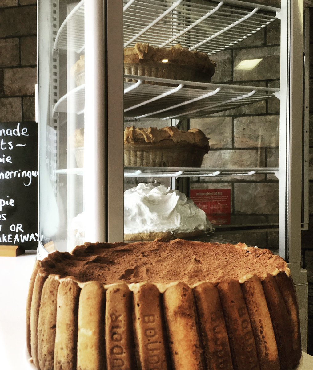 Little Red Rooster tweet media