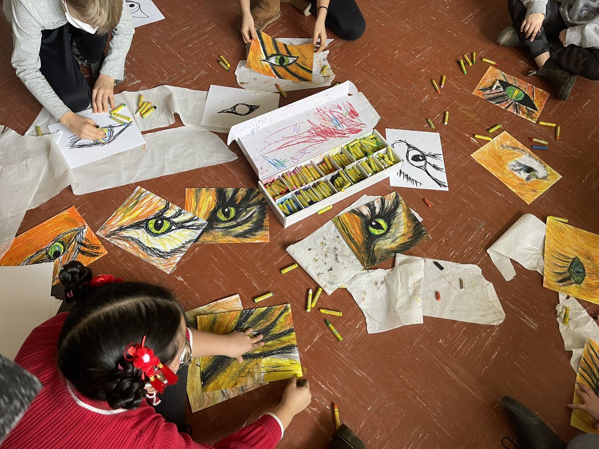 #YearOfTheTiger  Check out the wonderful gr. 4/5 artists in #Div2MsPoiriersClass <a href="/EcoleJenkins/">Ecole Margaret Jenkins School</a> #sd61learn Tutorial: youtu.be/pLcYNmq85V8