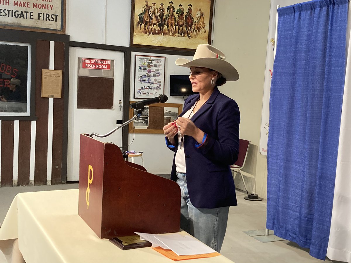 Dan Marries tweet media