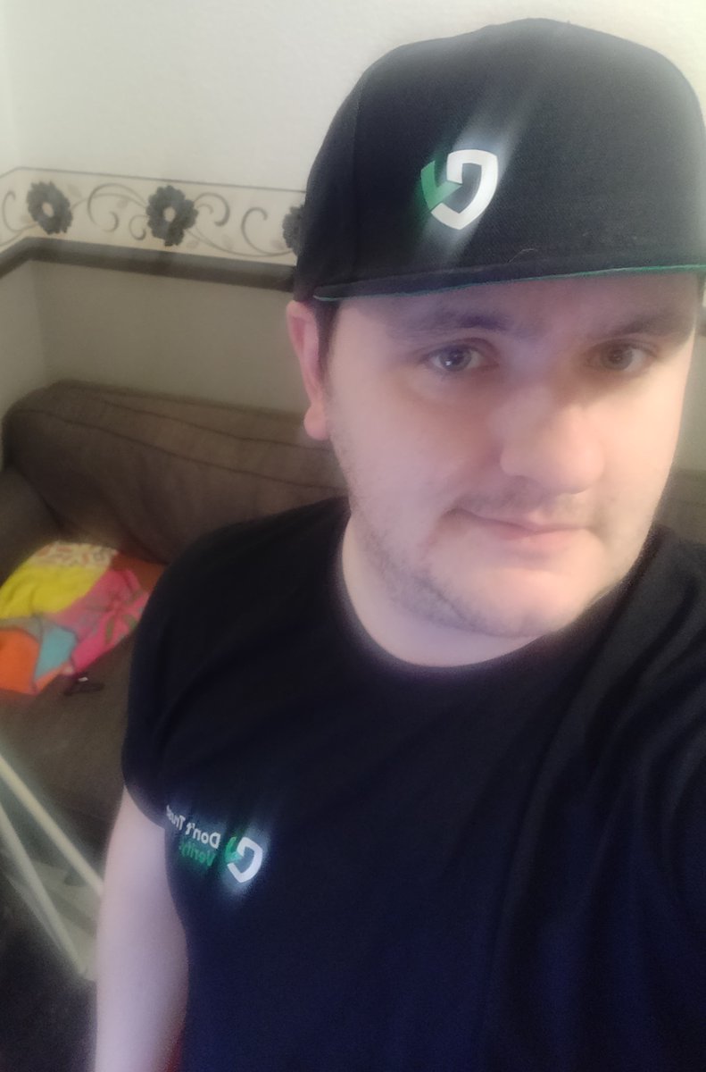 You're going to be seeing a lot more @Cryptalkapp merch in the future. Everyone is going to want to help #makecryptosafe

No I'm not selling merch lol but now I have your attention, go checkout #cryptalkapp and help us make crypto a safer, more accessible environment for all.