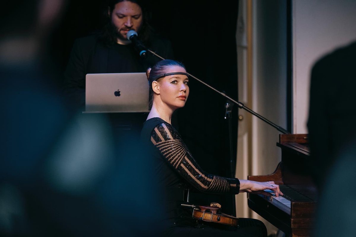 All forms of lives can coexist peacefully together. ARTS is the only hope for humanity. A peaceful creative collab of Human &amp; AI is one of the most important steps for our safe &amp; prosper future that should be taken TODAY- <a href="/nexvox_mzk/">NEXVOX</a> #ai #artificialintelligence #human #brain #NFT